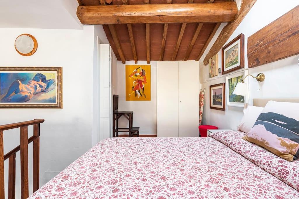 - Anthurium Apartment *
